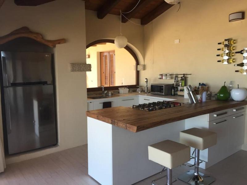 Villa Lusso a Marinella - Paradiso con Infinity Pool
