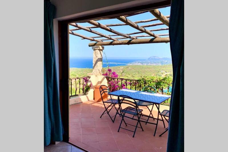 Sunrise 23 a San Pantaleo - Appartamento con piscina