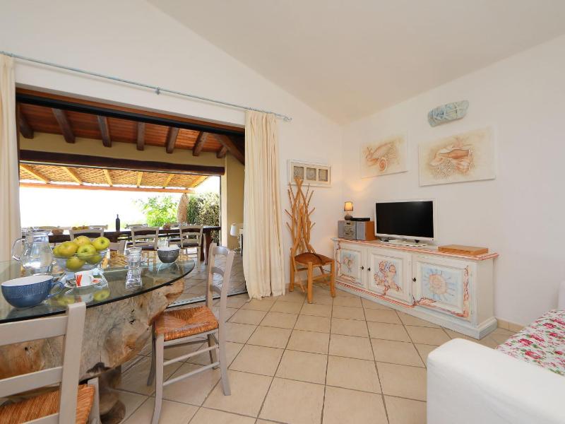 Holiday Home Iris a Marinella - Villa di lusso con piscina