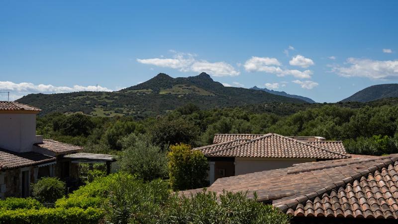 Il Bouquet a Monte Petrosu - Spazioso apt con terrazza