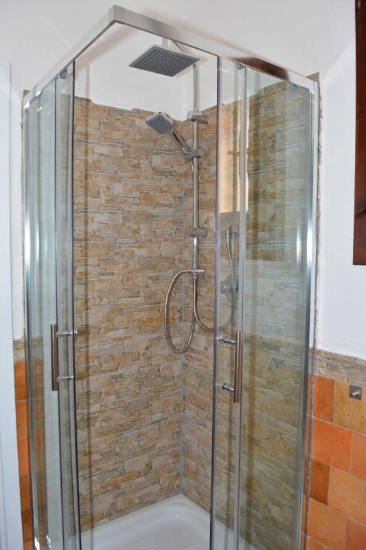 Trilocale a Porto Pozzo - Moderno appartamento vista mare