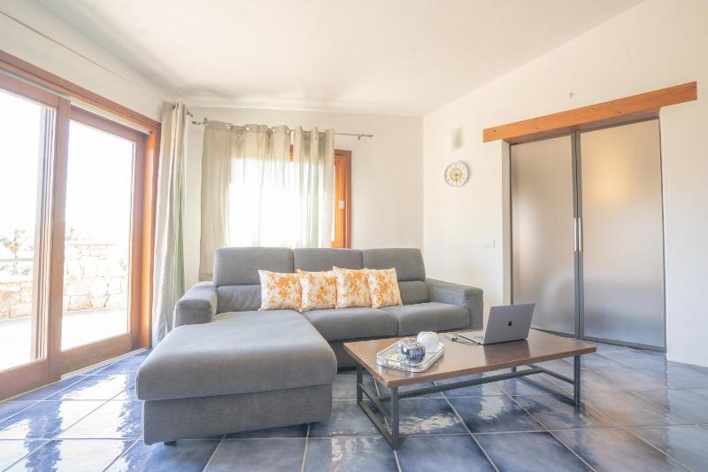 Villa Panoramica a Porto Istana - Vista Mare Mozzafiato