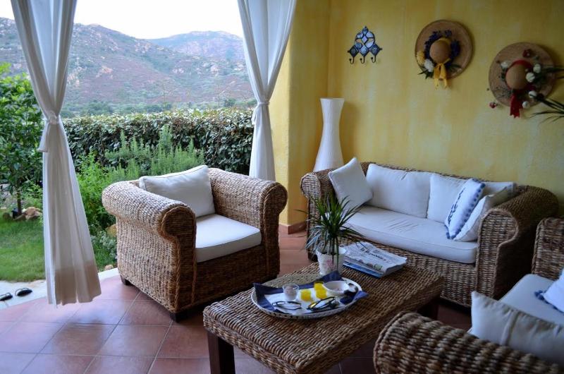 Casa vista Tavolara a Murta Maria - Panoramica e rilassante