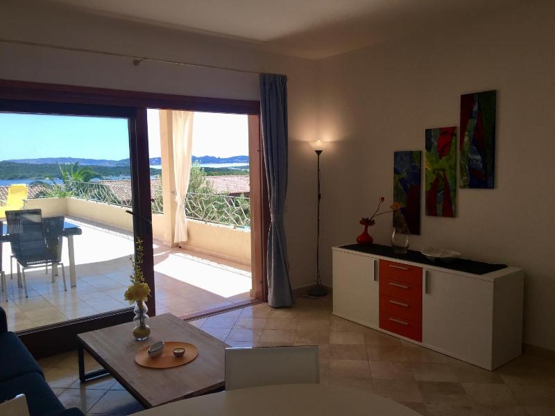 Splendid Seaview a Porto Pozzo - Lusso con piscina
