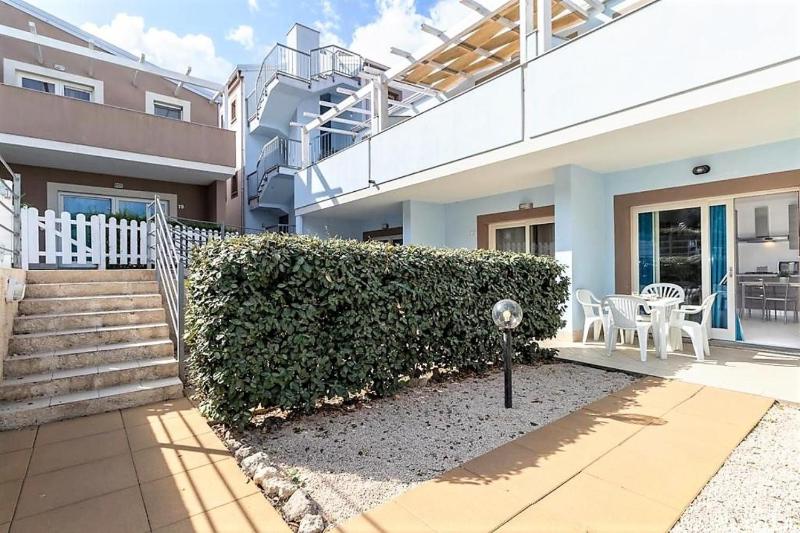 Stelle Marine a Viddalba - Elegante Appartamento Vista Piscina