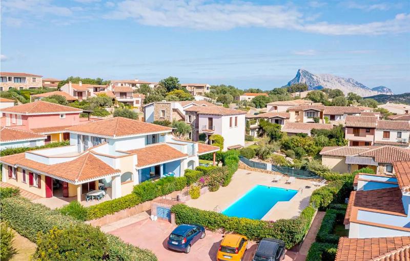 Tartaruga T a Monte Petrosu - Lussuoso apt con piscina