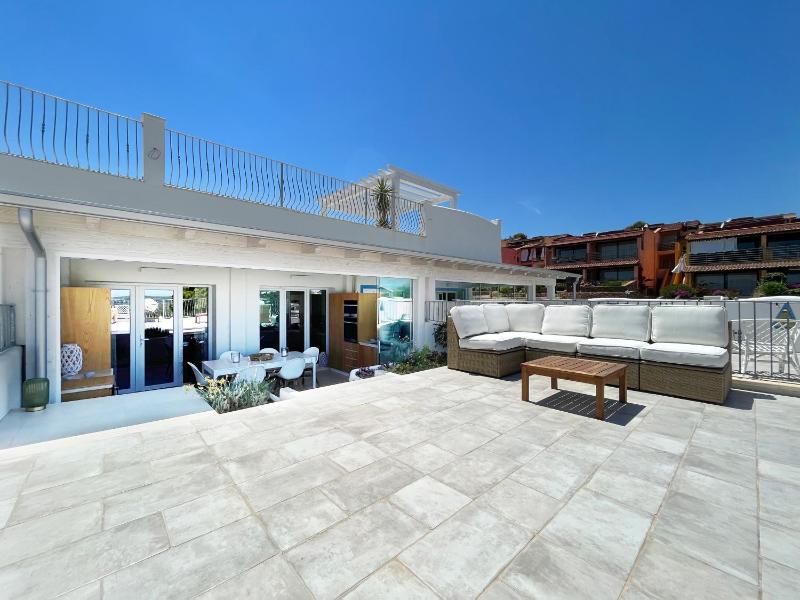 Luxury Sea View Home a Marinella - Elegante rifugio