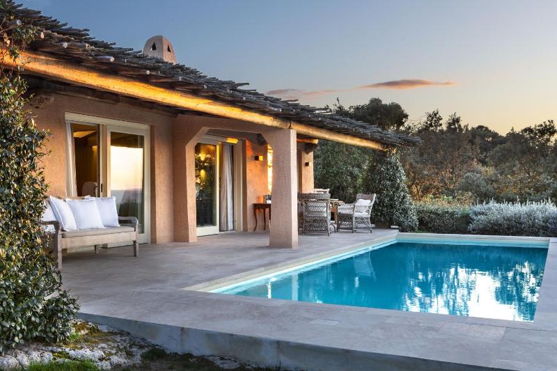 Petra Segreta Resort & Spa - Lusso panoramico a San Pantaleo