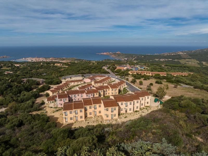 Le Rocce Rosse a Isola Rossa - Lussuoso Residence
