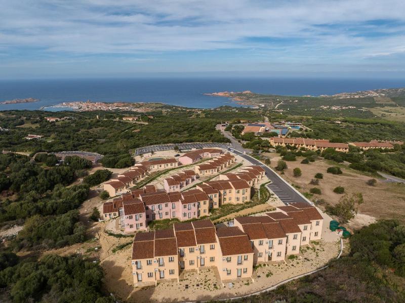 Le Rocce Rosse a Isola Rossa - Lussuoso Residence