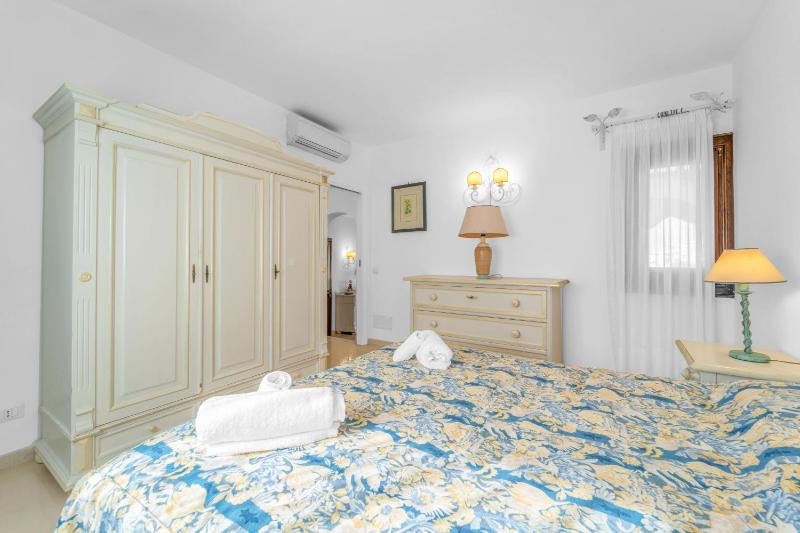 Villa Lussuosa a Liscia di Vacca - Paradiso con Piscina