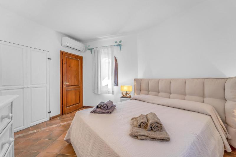 Villa Esclusiva a Liscia di Vacca - Oasi Fronte Mare
